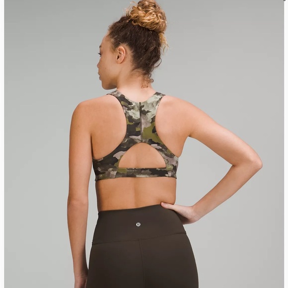 High neck LuLulemon sports bra - size 4 - Picture 6 of 6